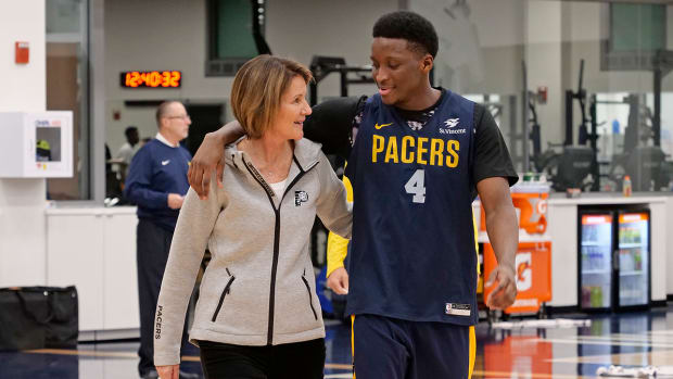 kelly-krauskopf-pacers-oladipo.jpg